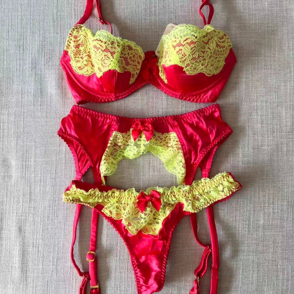 Rare Agent Provocateur Ariel Novah Red 3 PC Set Bra 34B Thong SZ2 Suspender SZ2